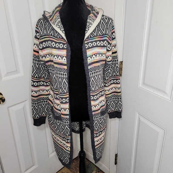 Monteau Multicolor Patterned Cardigan - Picture 2 of 11